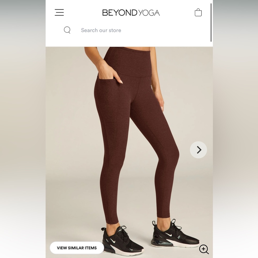 Beyond Yoga size small
Space dye out of pocket high waist legging